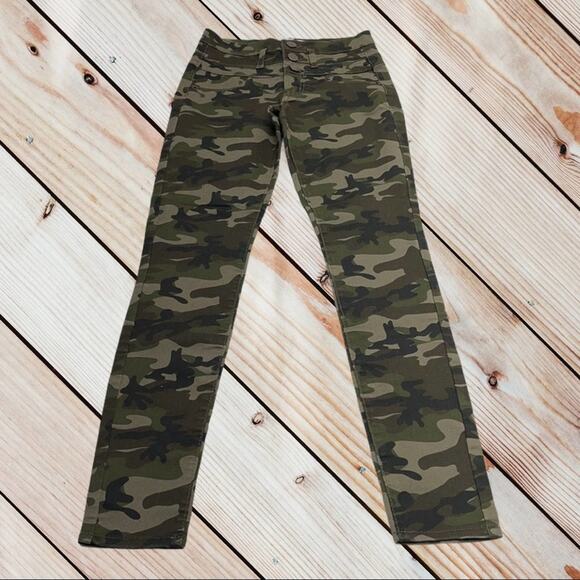 NO BOUNDARIES Womens 3 (Juniors) Skinny Camo Pant - Picture 1 of 3